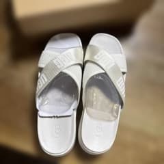 UGG Emily Mesh サンダル エミリーメッシュ ホワイト 38 UGG Emily Mesh サンダル エミリーメッシュ ホワイト 38 - メルカリ