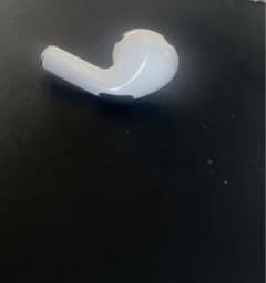 【美品】AirPodsPro第一世代　右耳のみのサムネイル