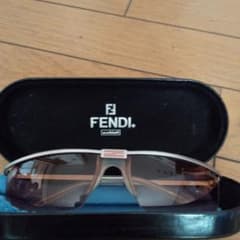 FENDI サングラスのサムネイル