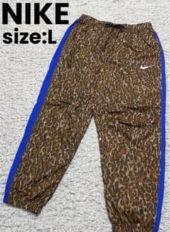 レア！！NIKE ナイキ トラックパンツ レオパード柄 ライン ナイロンのサムネイル