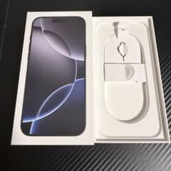 iPhone 16 Pro Max Black Titanium 512GB 箱のサムネイル