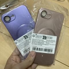 iPhone 16E用の磁気ワイヤレス充電対応プレミアムソフトTPUカバーのサムネイル