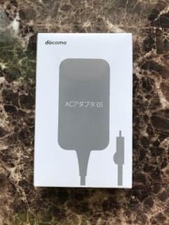 急速充電対応 ACアダプタ 05 docomo純正品 新品のサムネイル