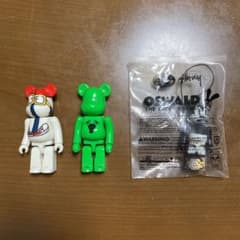 新品未開封STUSSY オズワルド BE@RBRICK    開封済2体セットのサムネイル