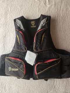 新品・未使用】餌木猿 ライフジャケット 桜マーク付き | Shop at