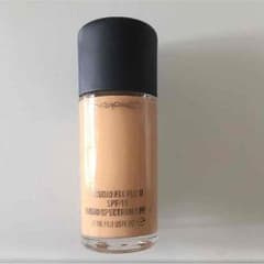 MAC ファンデーションのサムネイル