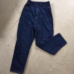 GU ハイウエストマムジーンズのサムネイル
