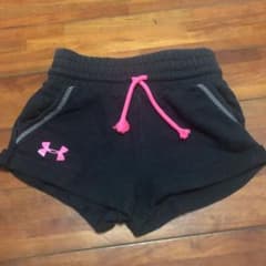 UAショートパンツ130cmのサムネイル