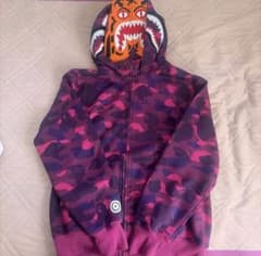 A BATHING APE★ダブル タイガー×シャーク フルジップパーカー 紫 A BATHING APE☆ダブル タイガー×シャーク フルジップパーカー 紫