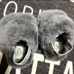 UGG ファーサンダル ベビー ふわふわ グレー ファーストシューズ アグ 