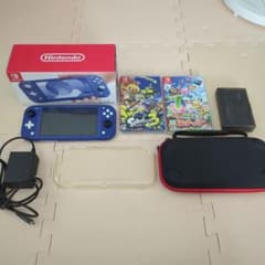Nintendo Switch Lite ブルー　ソフト二本セットのサムネイル