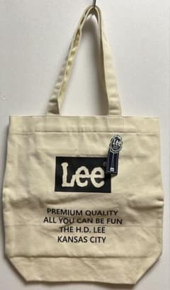 【新品未使用品】 Lee トートバッグ 人気の厚手のコットンキャンバス生地のサムネイル