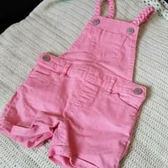 アッシュ様専用　babyGap　ピンクのオーバーオール　90のサムネイル