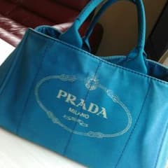 PRADAカナパ　再度値下げしました。のサムネイル