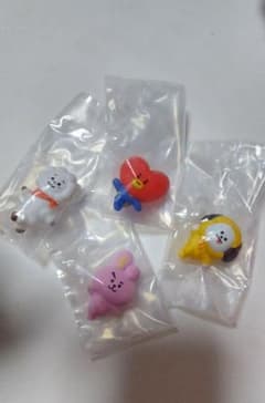 BT21 　ならぶんですのサムネイル