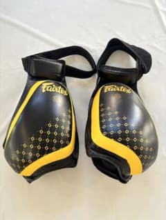 Fairtex 格闘技用プロテクター 黒/黄 ほぼ未使用品のサムネイル