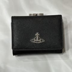 Vivienne Westwood ブラック 三つ折り財布のサムネイル
