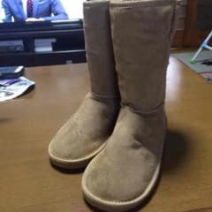 ムートンブーツのサムネイル
