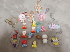 BT21 Mascot Keychain Figure Set
