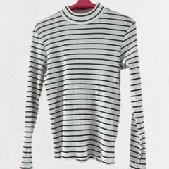 UNIQLO リブハイネックT 長袖 ボーダー Mのサムネイル