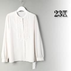 327 新品 新作 23区 定番 ギャザーフリルブラウス シャツ 40 - メルカリ