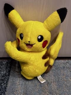 ポケモンセンター ピカチュウ ぬいぐるみ 2015のサムネイル