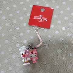 希少】 ハローキティ ピンクパンサー USJ限定 ストラップ - メルカリ