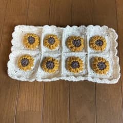 ハンドメイド かぎ針編み モチーフ マットのサムネイル