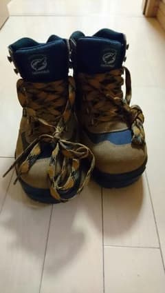 登山靴のサムネイル