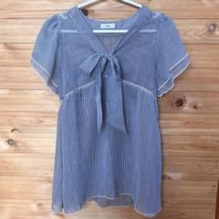 t.m.h ストライプ柄 ボウタイ 半袖ブラウス 紺×白のサムネイル