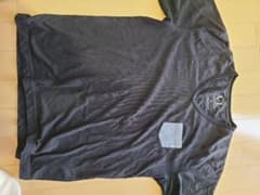 Vネック Tシャツのサムネイル