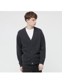 UNIQLO プレミアムラムVネックカーディガン　ダークグレーのサムネイル