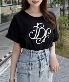 【森香澄さん着用】RDロゴTシャツ　春服　夏服のサムネイル