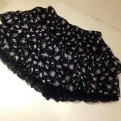 花柄パンツ型スカートのサムネイル