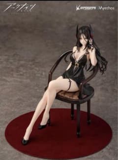 アークナイツ　イネス ドレスVer. 1/7 完成品フィギュア