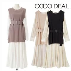 新品未使用COCODEAL ニットベストレイヤードボリュームスリーブワンピースのサムネイル