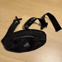 adidas ウエストポーチ 黒のサムネイル