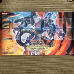 遊戯王　ヴァレルコードドラゴン　バーストオブデスティニー　プレイマット　EU英語 遊戯王OCG ヴァレルロードドラゴン プレイマット - メルカリ