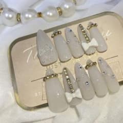 【現品販売】ネイルチップ　韓国　中国　シアーグレー　ちゅるん　ロングのサムネイル