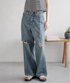 LOWRYS FARMワイドストレートデニムパンツ ダメージ加工のサムネイル
