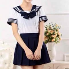 セーラー服のサムネイル
