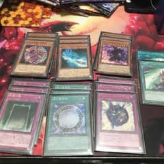 早い者勝ちです。 ブラックマジシャン デッキパーツセットのサムネイル