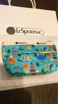 LeSportsac small sloan cosmeticレッツ　ドゥ　ヨガのサムネイル