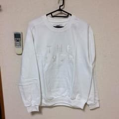 THE 1975 グッズ トップスのサムネイル