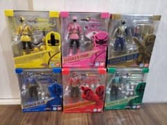 シンケンジャー フィギュアーツ セットのサムネイル