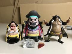 ワンピース　フィギュア　黒ひげ　ティーチ　セットのサムネイル