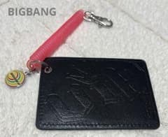 BIGBANG エンボス加工 パスケース黒のサムネイル