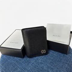 GUCCI ブラックレザー 二つ折り財布のサムネイル