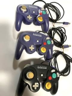 Nintendo GameCube コントローラー 3個セットのサムネイル