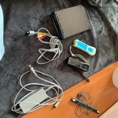 Wii 本体➕コントローラー 一式セットのサムネイル